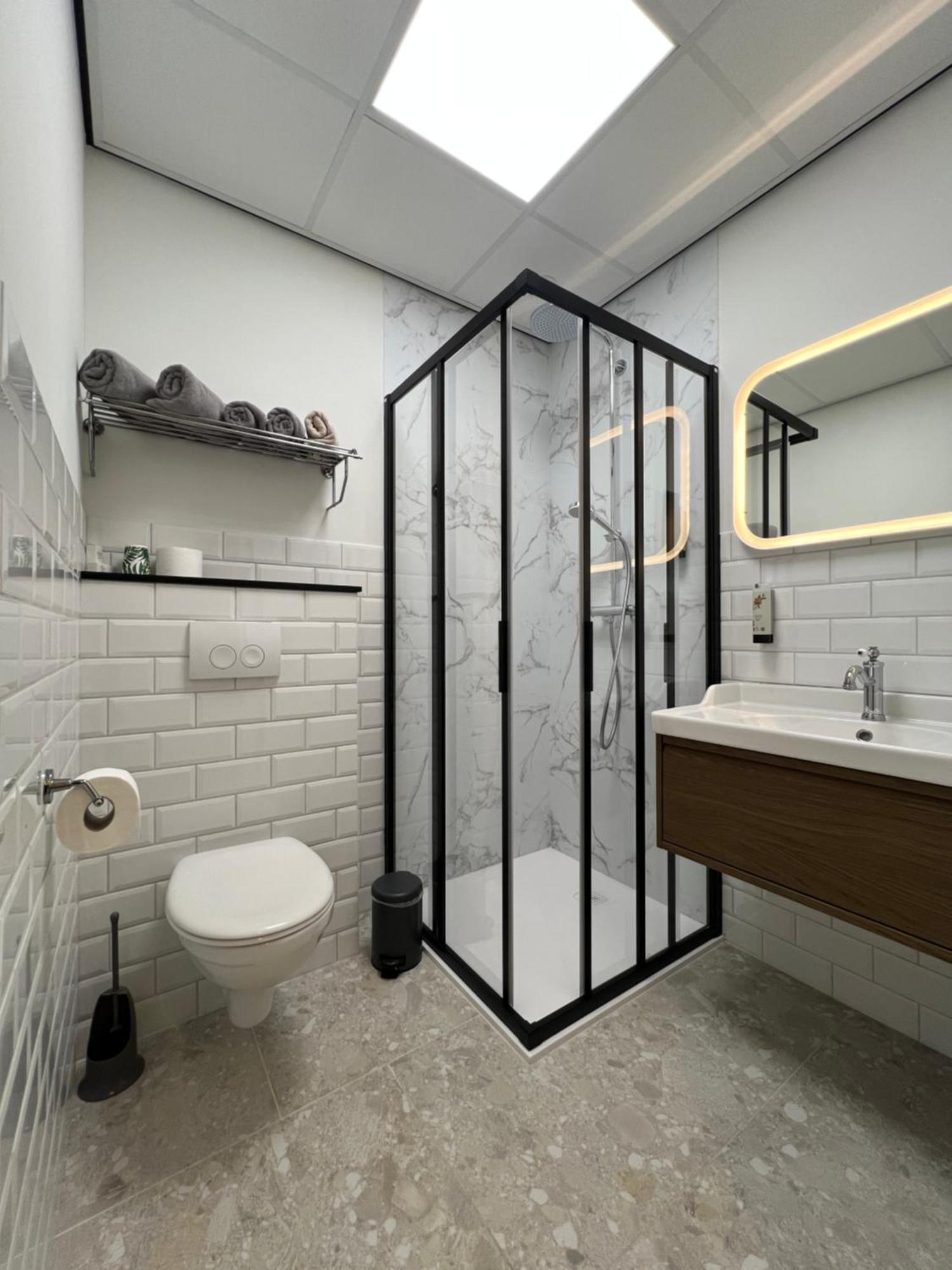 Hotel De Venne Genk Ngoại thất bức ảnh
