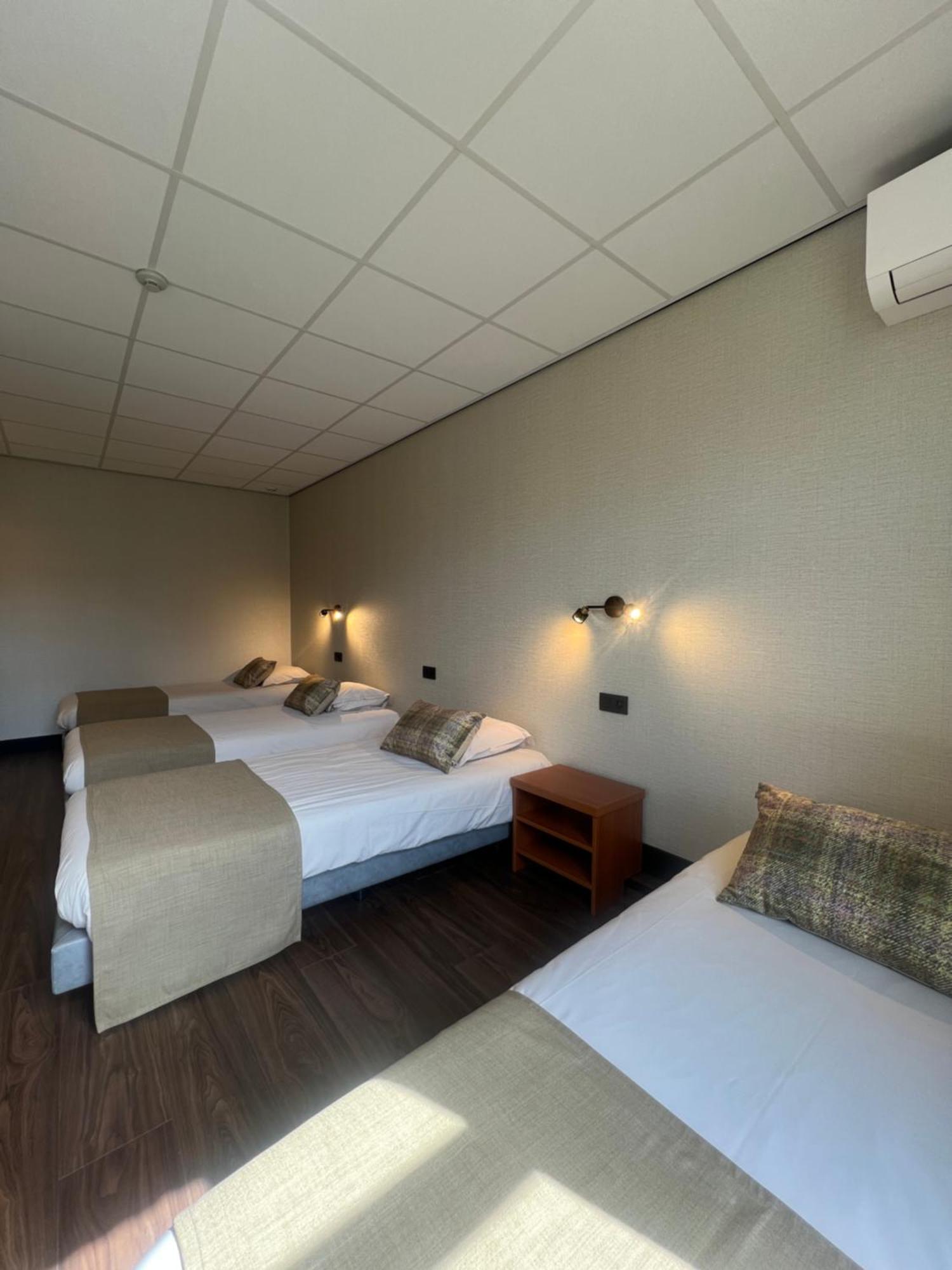 Hotel De Venne Genk Ngoại thất bức ảnh